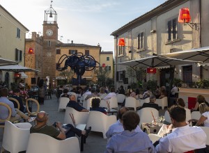 la-piazza-durante-l_inaugurazione